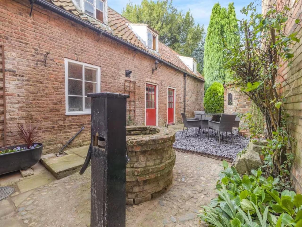 Papist Hall Cottages Barrow upon Humber エクステリア 写真